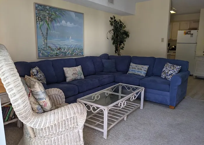 Aparthotel Marylander Condominiums, 90 Steps From The Ocean City