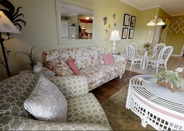 Marylander Condominiums, 90 Steps From The 4*