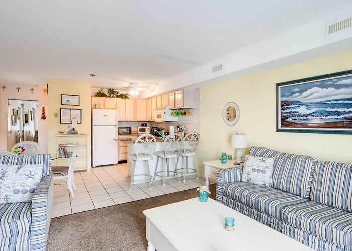 Aparthotel Marylander Condominiums, 90 Steps From The