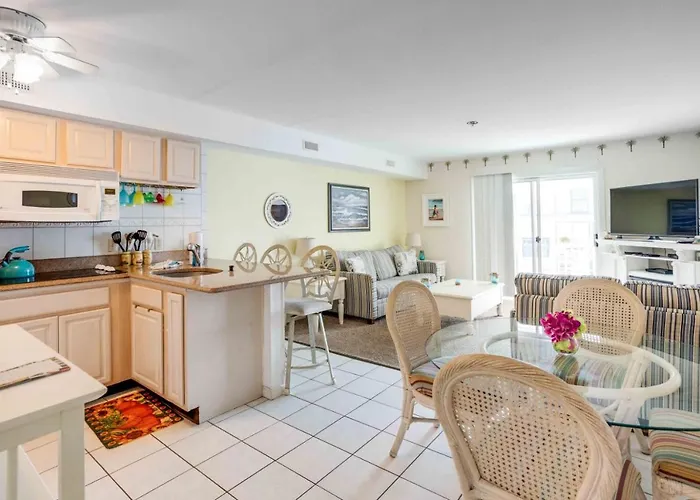 Marylander Condominiums, 90 Steps From The Aparthotel 4*
